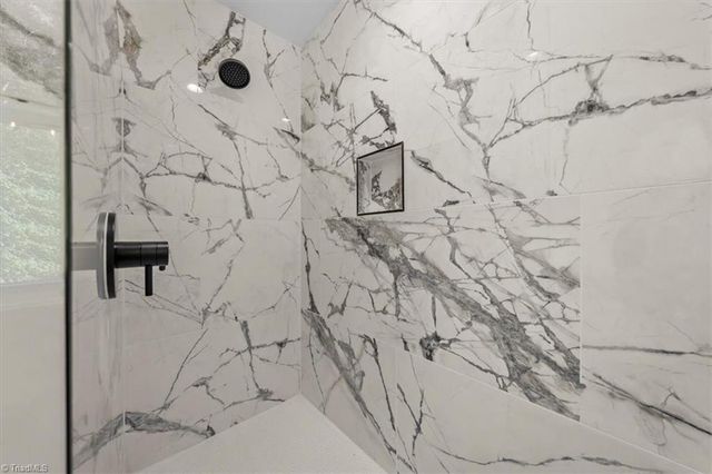 806 W Dameron Avenue, Liberty, NC 27298