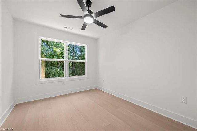 806 W Dameron Avenue, Liberty, NC 27298