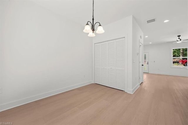 806 W Dameron Avenue, Liberty, NC 27298