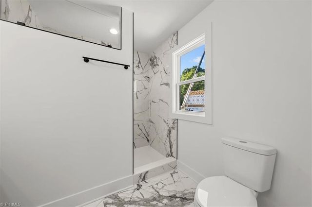 806 W Dameron Avenue, Liberty, NC 27298