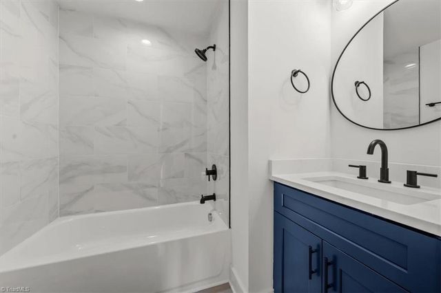 806 W Dameron Avenue, Liberty, NC 27298