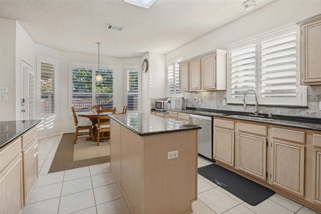 1381 Wentworth Drive, Lewisville, TX 75067