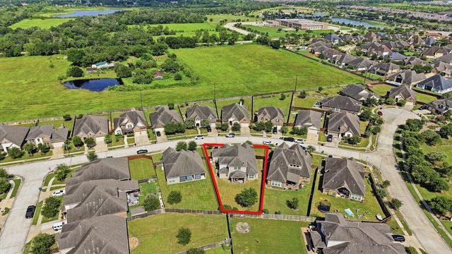 9614 Carson Lane, Iowa Colony, TX 77583