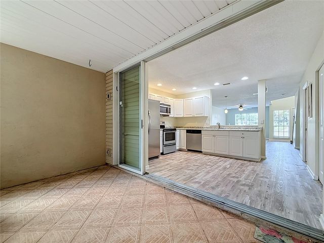 2106 CLOVER HILL ROAD, Palm Harbor, FL 34683