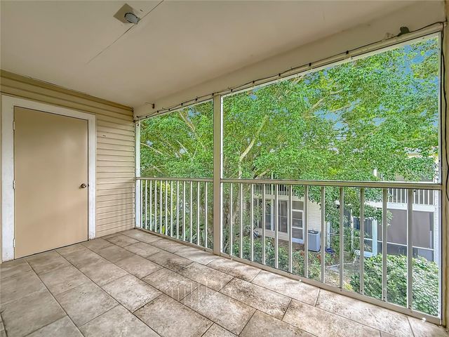 2106 CLOVER HILL ROAD, Palm Harbor, FL 34683