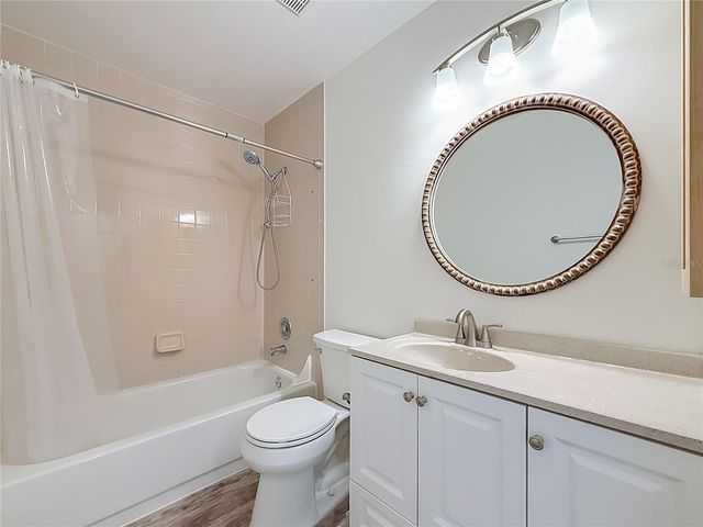 2106 CLOVER HILL ROAD, Palm Harbor, FL 34683