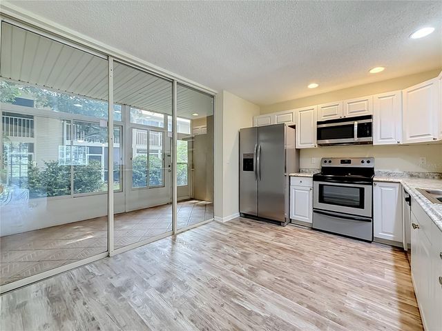 2106 CLOVER HILL ROAD, Palm Harbor, FL 34683