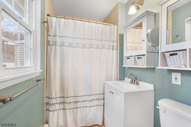 3 Beaver Dam Rd, Randolph Twp., NJ 07869