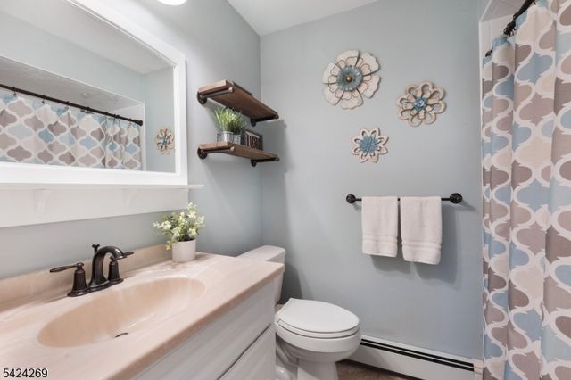 3 Beaver Dam Rd, Randolph Twp., NJ 07869