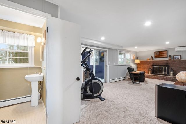 3 Beaver Dam Rd, Randolph Twp., NJ 07869