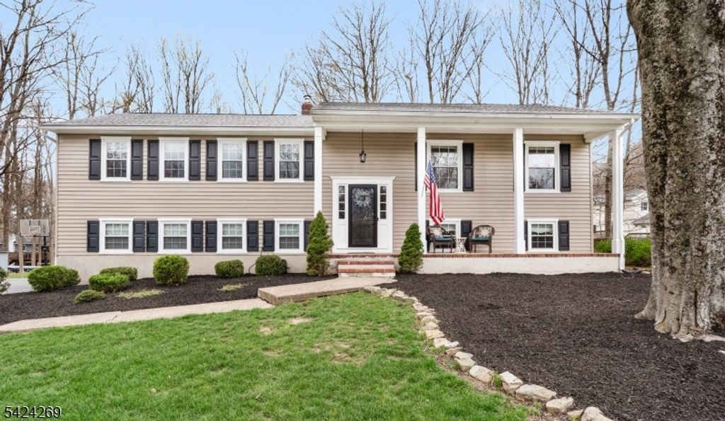 3 Beaver Dam Rd, Randolph Twp., NJ 07869