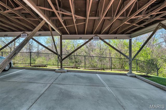 1117 Arbor Creek Drive 3C, Unincorporated, MO 63122