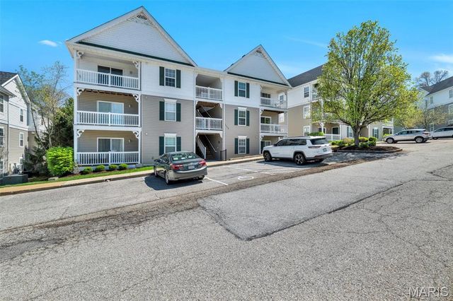 1117 Arbor Creek Drive 3C, Unincorporated, MO 63122