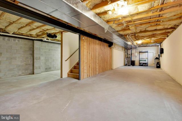 606 BRENTWOOD DR, Lititz, PA 17543