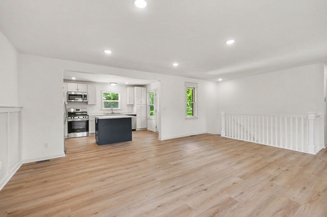 3912 Petersburg Road, Burlington, KY 41005