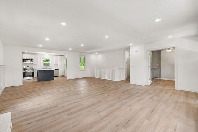 3912 Petersburg Road, Burlington, KY 41005