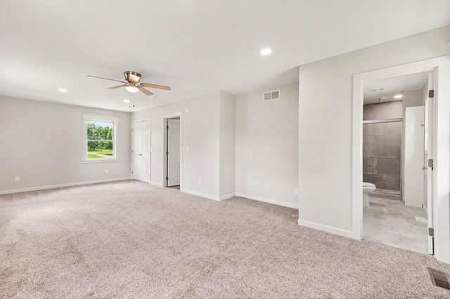 3912 Petersburg Road, Burlington, KY 41005