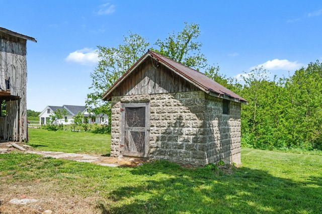 3912 Petersburg Road, Burlington, KY 41005