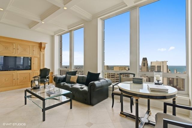 55 E ERIE Street 5302, Chicago, IL 60610