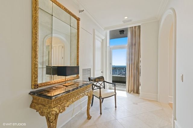 55 E ERIE Street 5302, Chicago, IL 60610
