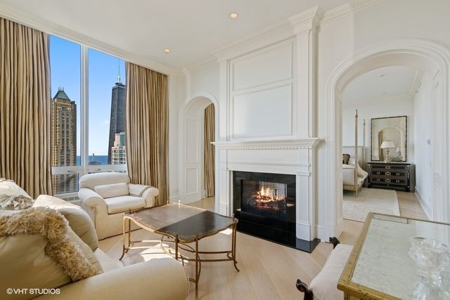 55 E ERIE Street 5302, Chicago, IL 60610