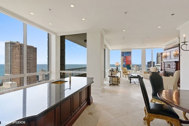 55 E ERIE Street 5302, Chicago, IL 60610