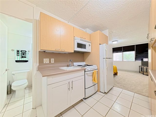 2442 Tusitala Street 211, Honolulu, HI 96815