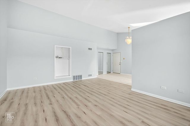 6680 183rd Street 3A, Tinley Park, IL 60477