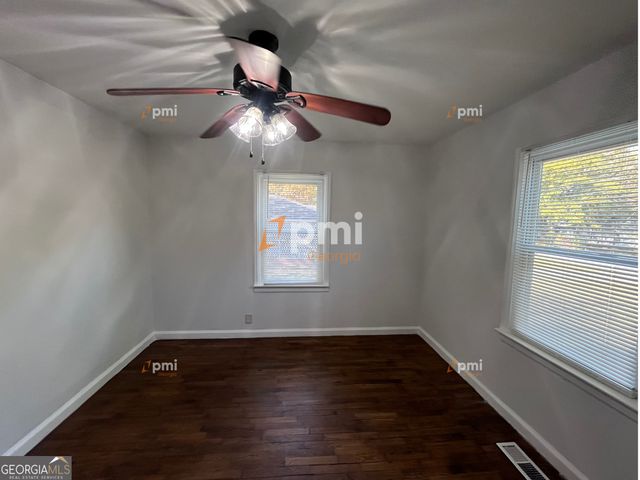 413 Hilltop Circle, Mableton, GA 30126