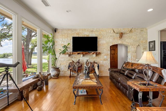 339 Henderson Branch Rd, Ingram, TX 78025