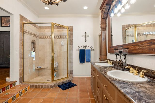 339 Henderson Branch Rd, Ingram, TX 78025
