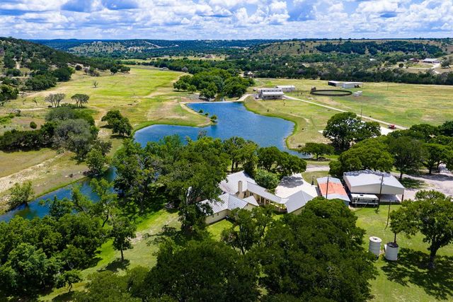 339 Henderson Branch Rd, Ingram, TX 78025