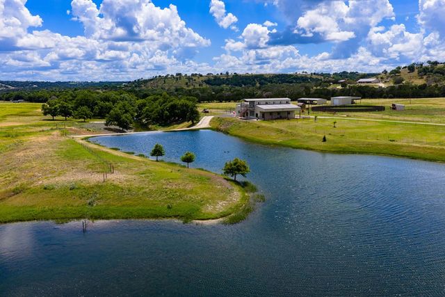 339 Henderson Branch Rd, Ingram, TX 78025