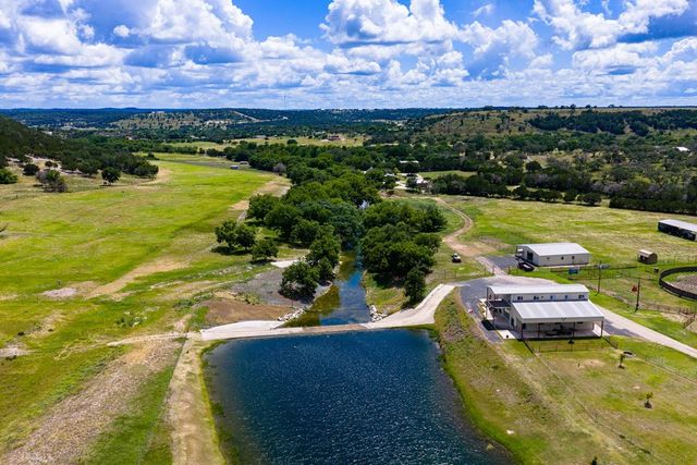 339 Henderson Branch Rd, Ingram, TX 78025