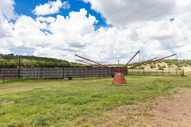 339 Henderson Branch Rd, Ingram, TX 78025