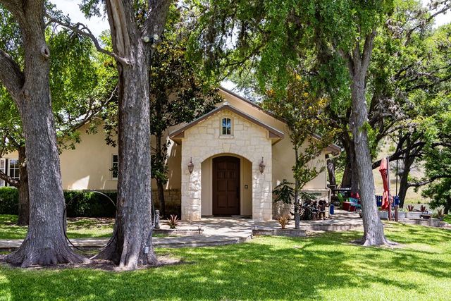 339 Henderson Branch Rd, Ingram, TX 78025