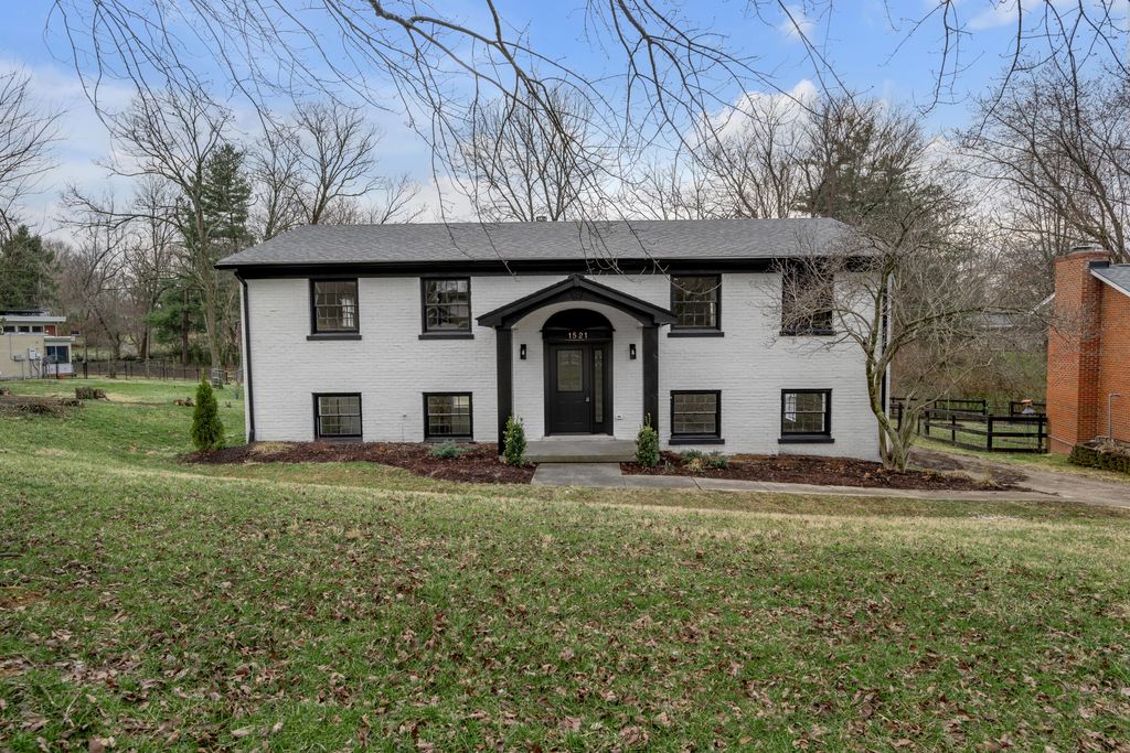 1521 Pine Meadow Road, Lexington, KY 40504