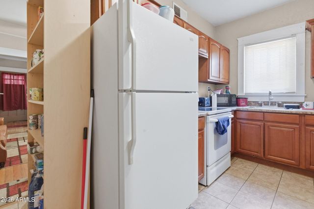 1333 W WOODLAND Avenue, Phoenix, AZ 85007