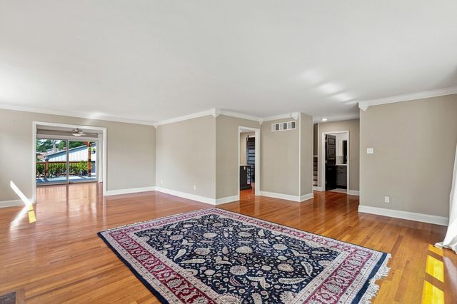 709 RUSSELL BLVD, Columbia, MO 65203