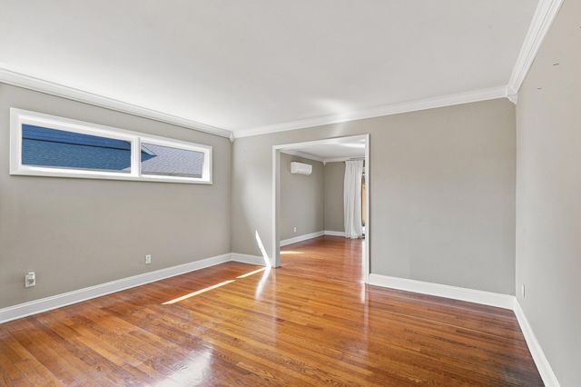709 RUSSELL BLVD, Columbia, MO 65203