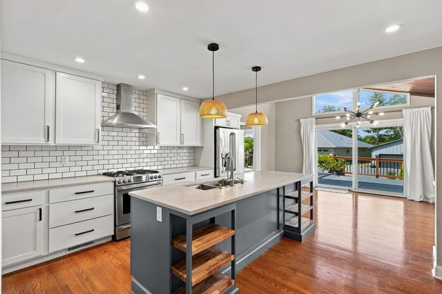 709 RUSSELL BLVD, Columbia, MO 65203