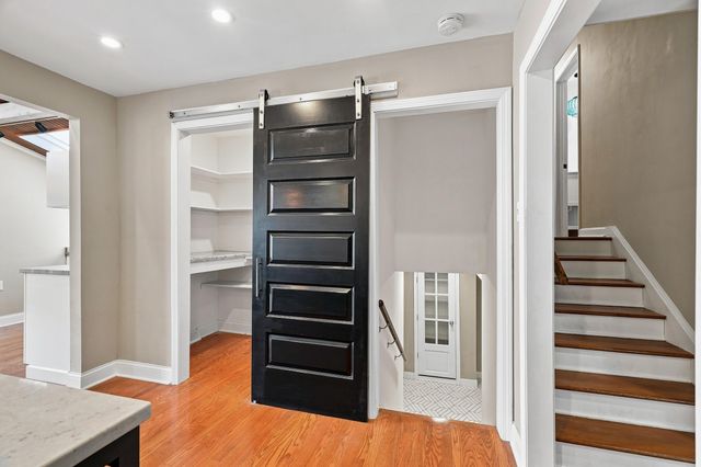 709 RUSSELL BLVD, Columbia, MO 65203