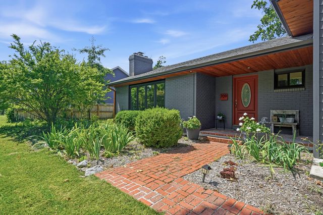 709 RUSSELL BLVD, Columbia, MO 65203