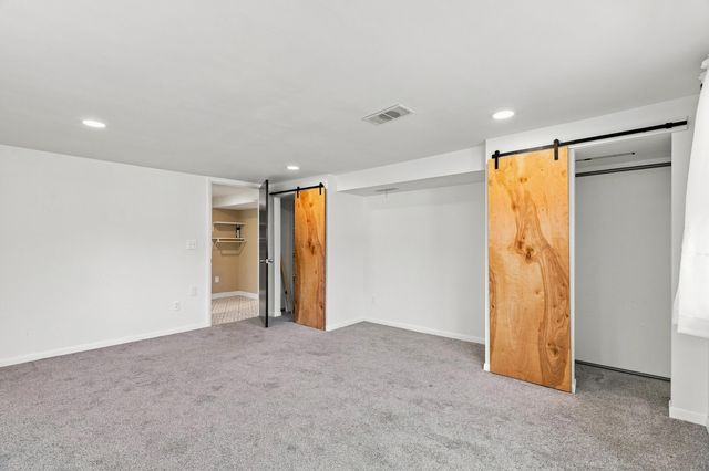709 RUSSELL BLVD, Columbia, MO 65203