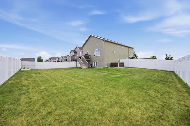 3101 6th Street E, West Fargo, ND 58078