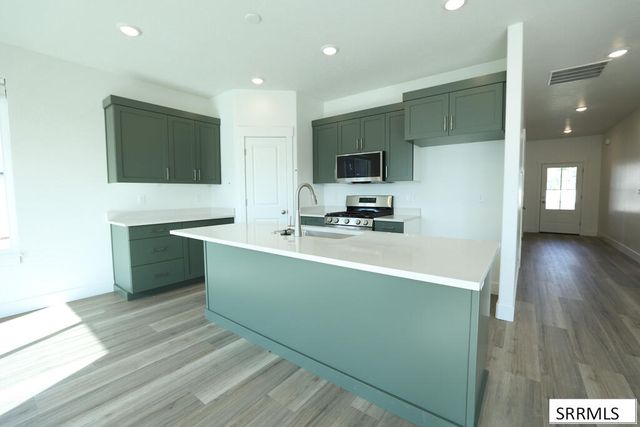578 N Curlew Drive, Ammon, ID 83406