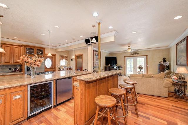 16390 Ridge Rd, Jackson, CA 95642