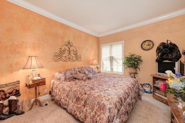 16390 Ridge Rd, Jackson, CA 95642