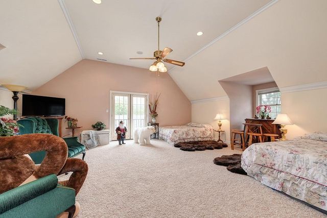 16390 Ridge Rd, Jackson, CA 95642