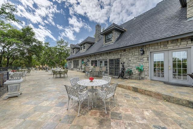 16390 Ridge Rd, Jackson, CA 95642